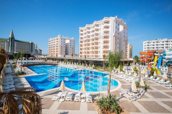 RAMADA RESORT BY WYNDHAM LARA