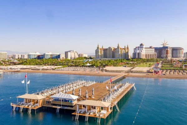 ROYAL SEGINUS HOTEL