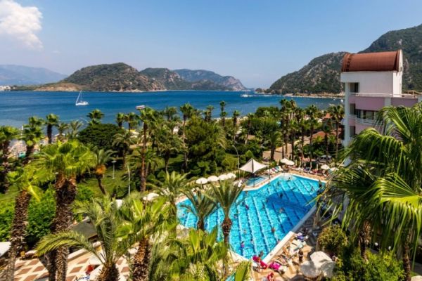 AQUA HOTEL