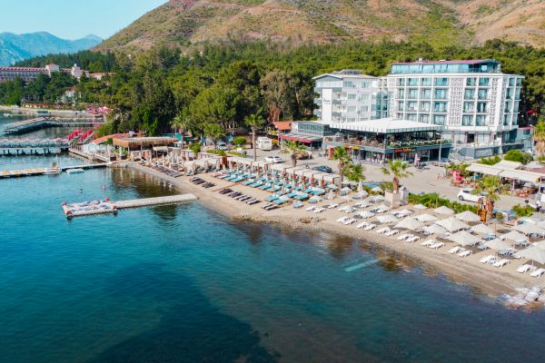 CLASS UNIQUE BEACH HOTEL