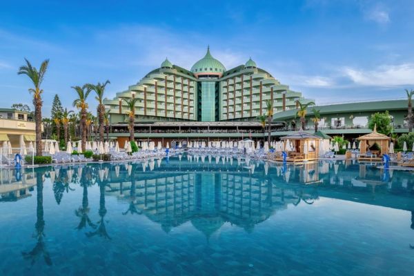 DELPHIN PALACE DELUXE